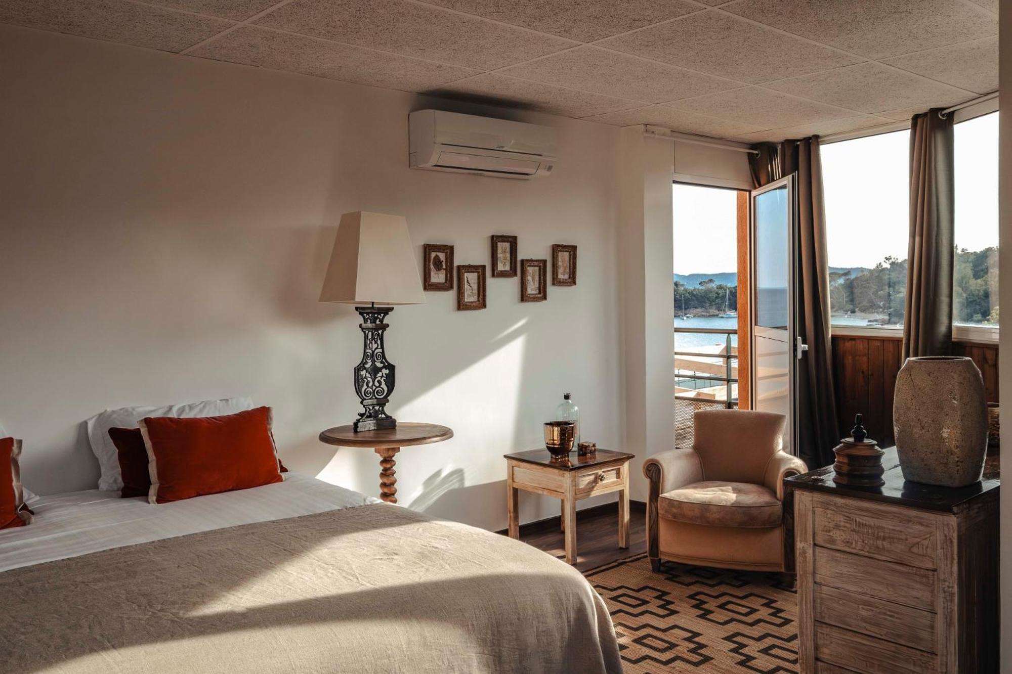 Surplage Hotel Cavaliere Le Lavandou Εξωτερικό φωτογραφία