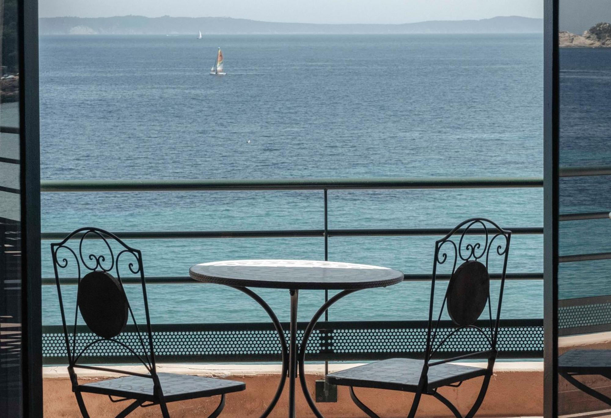 Surplage Hotel Cavaliere Le Lavandou Εξωτερικό φωτογραφία