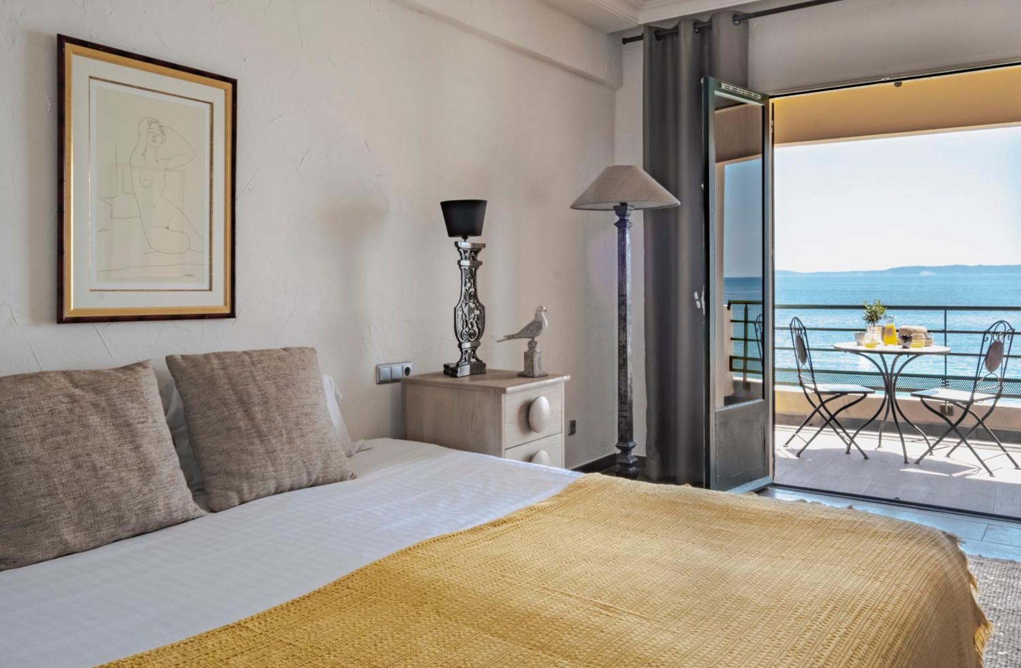 Surplage Hotel Cavaliere Le Lavandou Εξωτερικό φωτογραφία