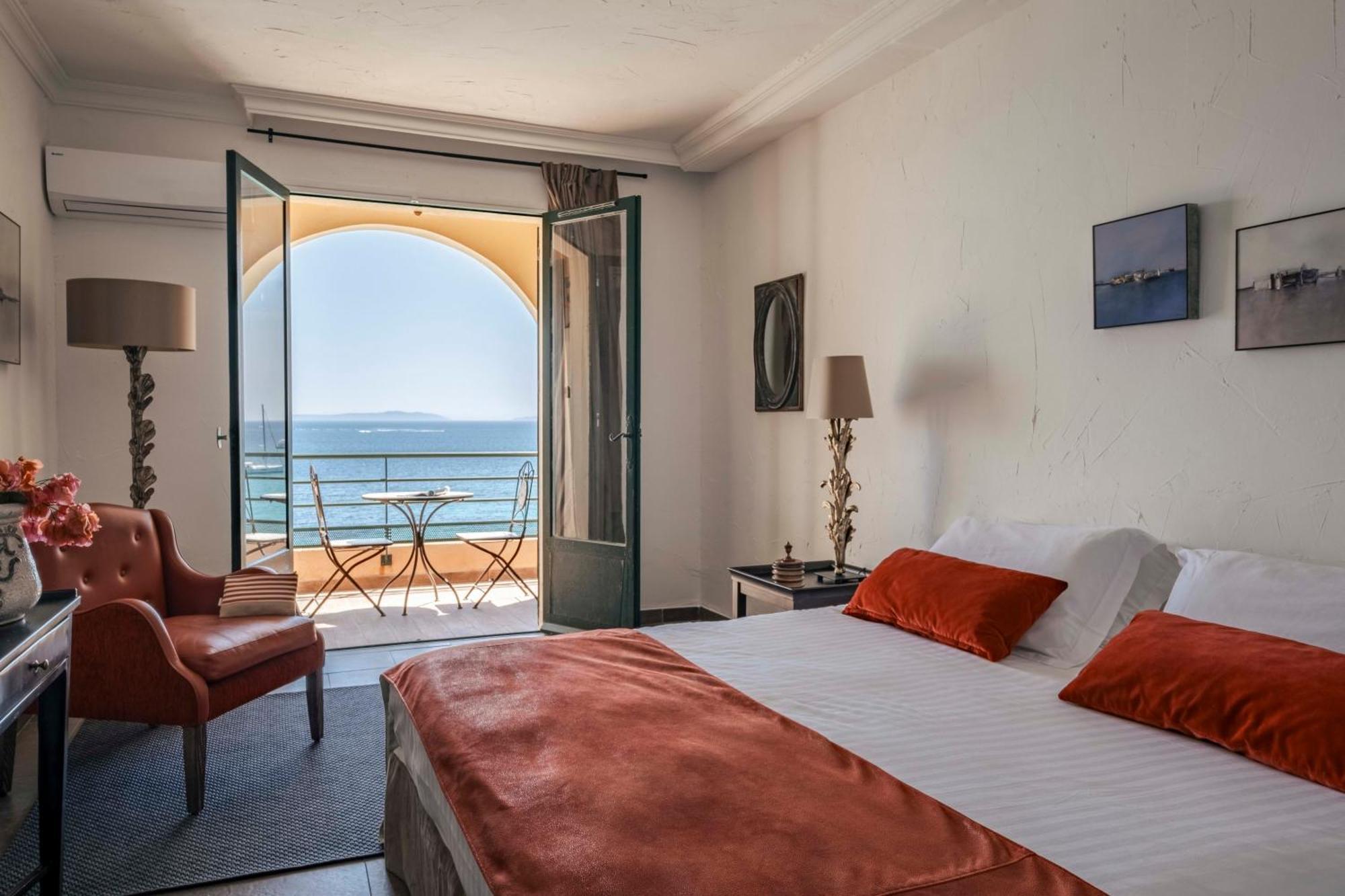 Surplage Hotel Cavaliere Le Lavandou Εξωτερικό φωτογραφία
