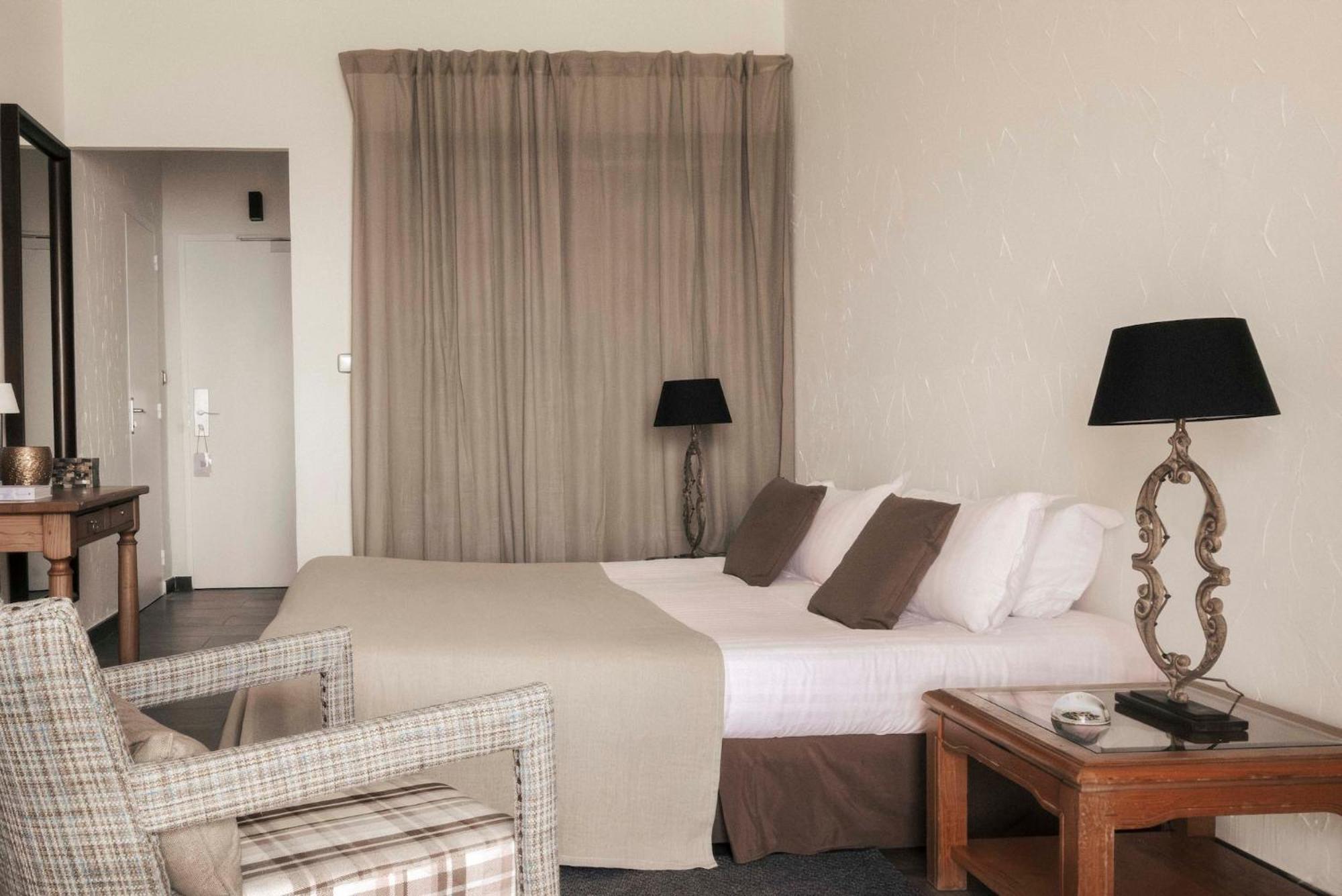Surplage Hotel Cavaliere Le Lavandou Εξωτερικό φωτογραφία